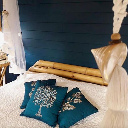 The Bluebamboo Hotell Le Moule Eksteriør bilde